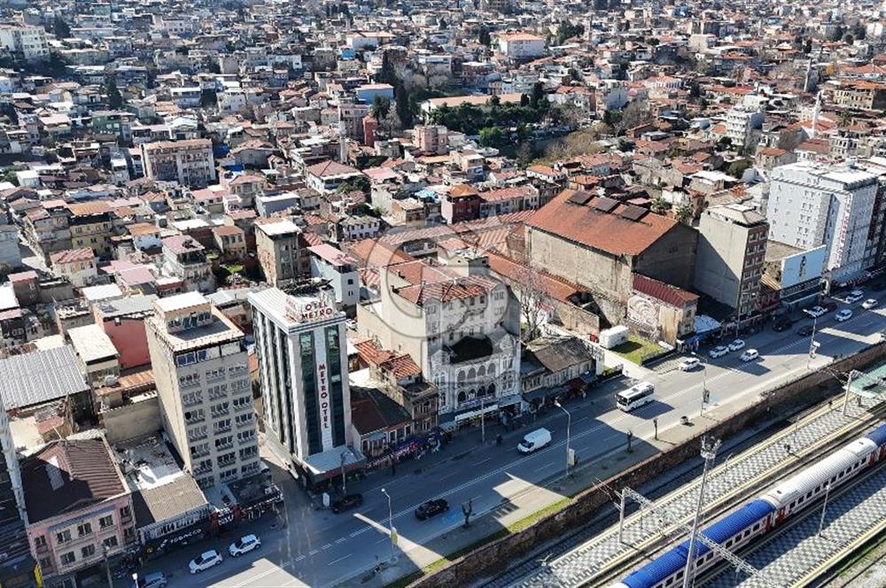 GAZİ BULVARINDA BALKONLU 20 M² SATILIK OFİS