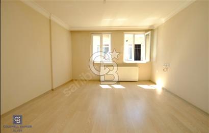Dikkaldırımda Merkezi Konumlu 2+1 Kiralık Daire