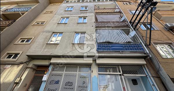 Dikkaldırımda Merkezi Konumlu 2+1 Kiralık Daire - 366757