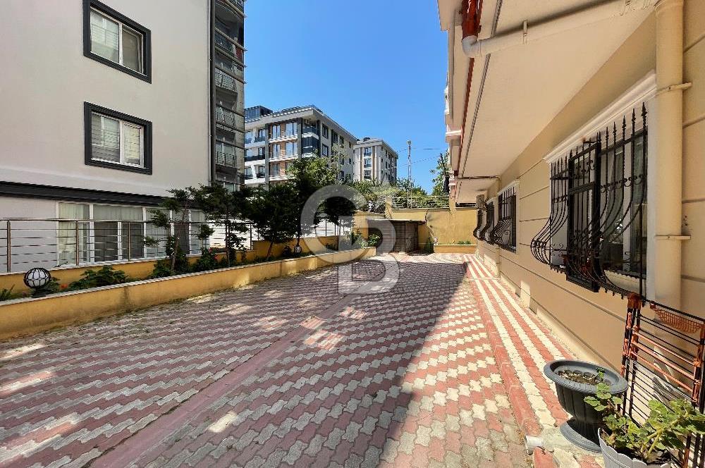 BEYLİKDÜZÜ GÜRPINARDA GENÇ BİNADA OTOPARKLI SATILIK 2+1
