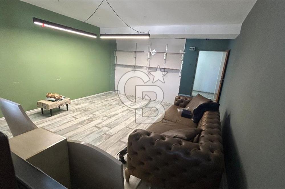 GAZİ BULVARINDA SATILIK 29 M² BALKONLU OFİS