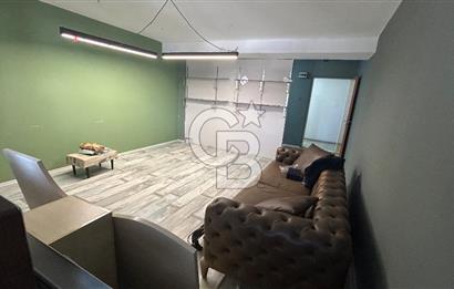 GAZİ BULVARINDA SATILIK 29 M² BALKONLU OFİS