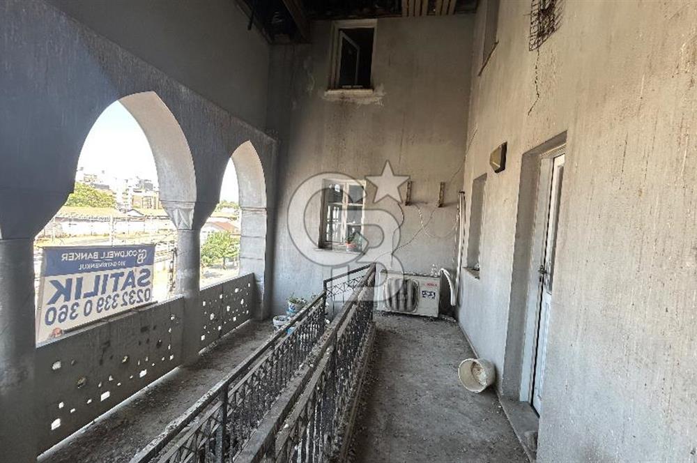 GAZİ BULVARINDA SATILIK 29 M² BALKONLU OFİS