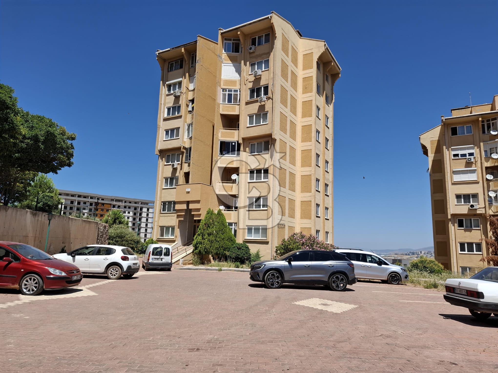 MENEMEN GAZİ MAH. TOKİ EVLERİNDE CB İYA'DAN 1+1 SATILIK DAİRE