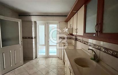 KARŞIYAKA GİRNE CADDESİNDE KİRALIK 3+1 DAİRE