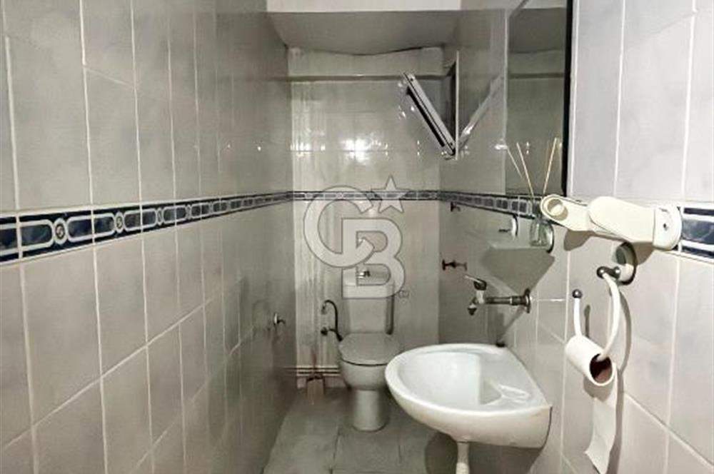 KARŞIYAKA GİRNE CADDESİNDE KİRALIK 3+1 DAİRE
