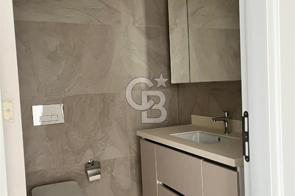 YENİ FİKİRTEPE'DE TERASLI ÇAMLICA MANZARALI 1+1 KİRALIK DAİRE