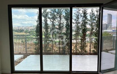 YENİ FİKİRTEPE'DE TERASLI ÇAMLICA MANZARALI 1+1 KİRALIK DAİRE
