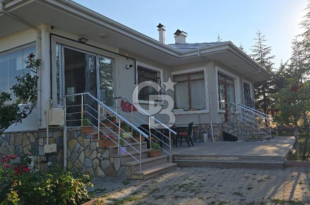 GÖLBAŞINDA 3073 M2 SATILIK VİLLA