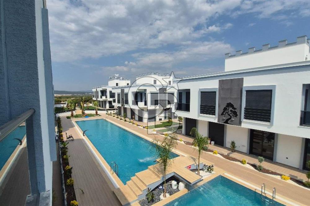 Lüks 2 havuzlu 3+1 Sıfır Villa