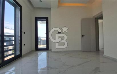 Lüks 2 havuzlu 3+1 Sıfır Villa