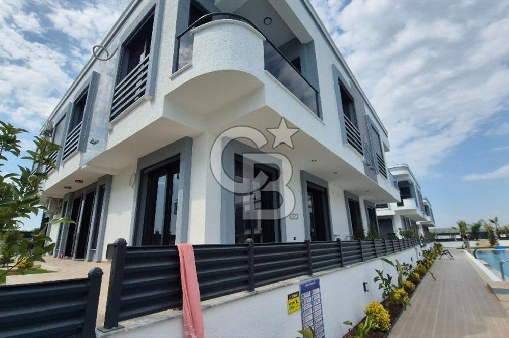 Lüks 2 havuzlu 3+1 Sıfır Villa