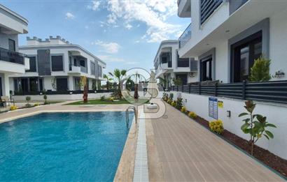 Lüks 2 havuzlu 3+1 Sıfır Villa
