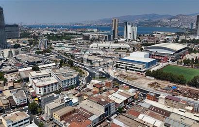 İzmir 1. Sanayi'de 1.500 m² Komple Bina Kiralık