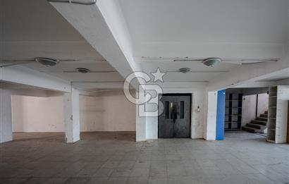 İzmir 1. Sanayi'de 1.500 m² Komple Bina Kiralık