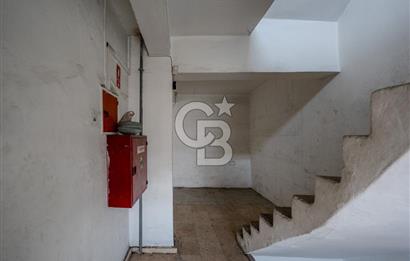 İzmir 1. Sanayi'de 1.500 m² Komple Bina Kiralık