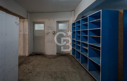 İzmir 1. Sanayi'de 1.500 m² Komple Bina Kiralık
