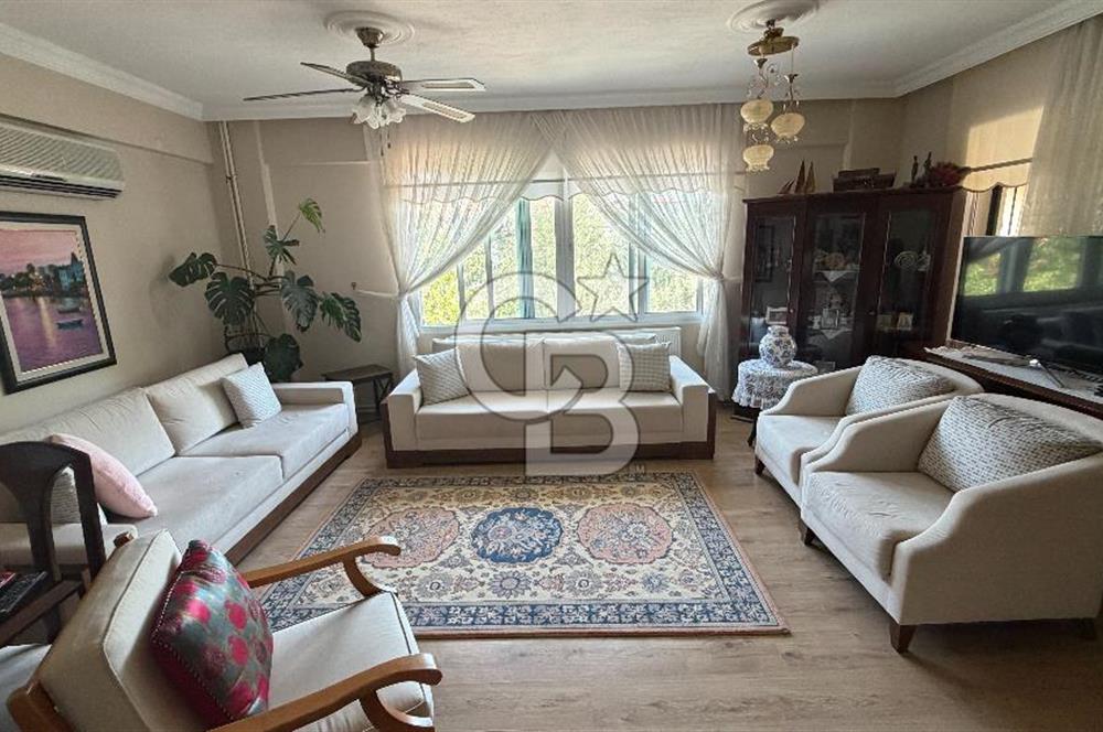 Yenifoça Fatih Mah. Satılık 3+1 Villa