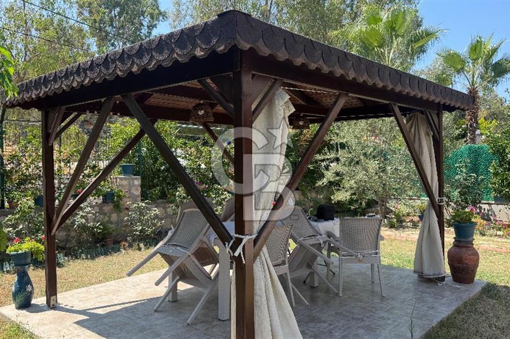 Yenifoça Fatih Mah. Satılık 3+1 Villa