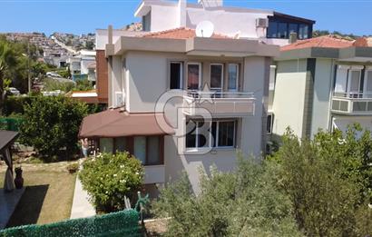 Yenifoça Fatih Mah. Satılık 3+1 Villa