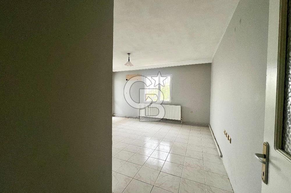 Karşıyaka Zübeyde Hanım Mahallesi'nde 3+1 Satılık Boş Daire