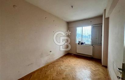 Karşıyaka Zübeyde Hanım Mahallesi'nde 3+1 Satılık Boş Daire