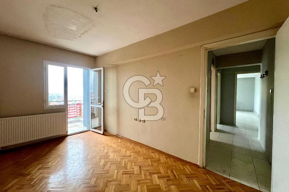 Karşıyaka Zübeyde Hanım Mahallesi'nde 3+1 Satılık Boş Daire