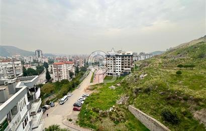 Karşıyaka Zübeyde Hanım Mahallesi'nde 3+1 Satılık Boş Daire