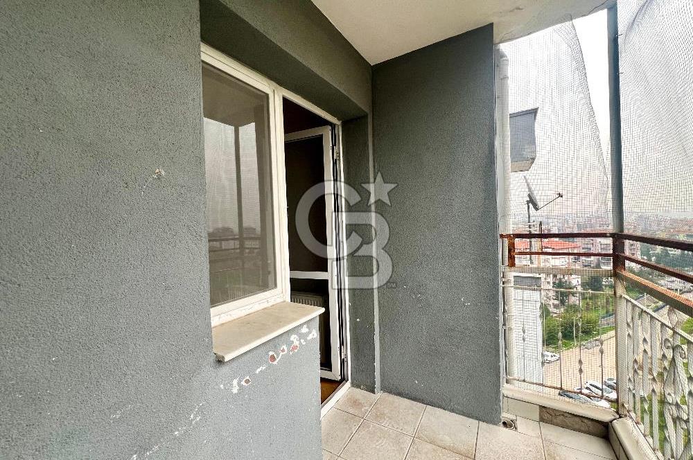 Karşıyaka Zübeyde Hanım Mahallesi'nde 3+1 Satılık Boş Daire