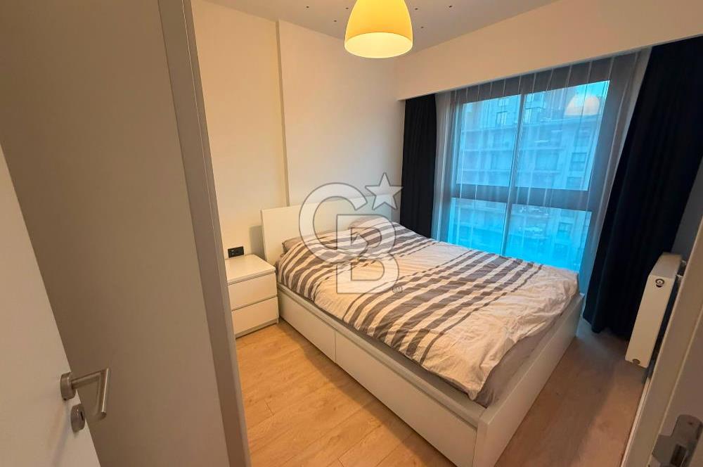 Folkart Life Bornova'da Havuz Cepheli 1+1 Eşyalı Kiralık Daire