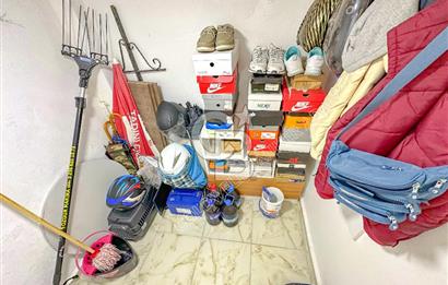 KUŞADASI MERKEZDE DENİZE YÜRÜME MESAFESİNDE DAİRE FİYATINA DENİZ MANZARALI 3+1 VİLLA 