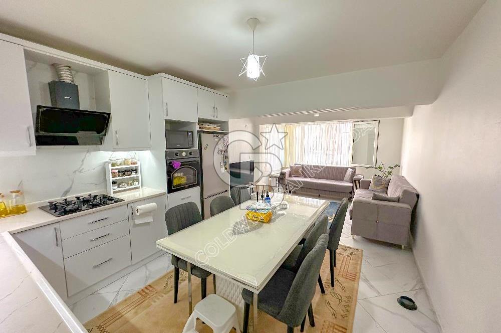 KUŞADASI MERKEZDE DENİZE YÜRÜME MESAFESİNDE DAİRE FİYATINA DENİZ MANZARALI 3+1 VİLLA 