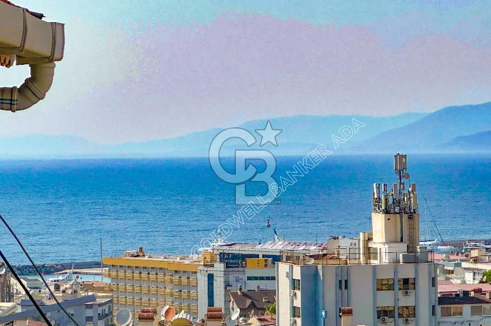 KUŞADASI MERKEZDE DENİZE YÜRÜME MESAFESİNDE DAİRE FİYATINA DENİZ MANZARALI 3+1 VİLLA 