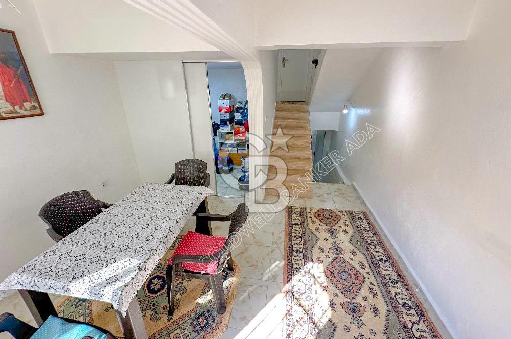 KUŞADASI MERKEZDE DENİZE YÜRÜME MESAFESİNDE DAİRE FİYATINA DENİZ MANZARALI 3+1 VİLLA 