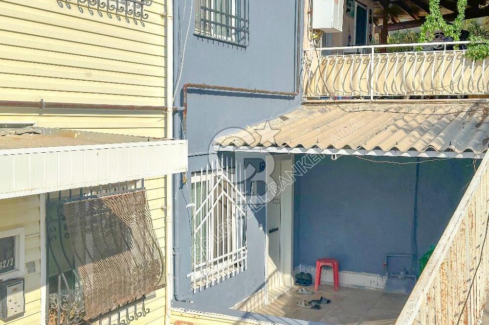 KUŞADASI MERKEZDE DENİZE YÜRÜME MESAFESİNDE DAİRE FİYATINA DENİZ MANZARALI 3+1 VİLLA 