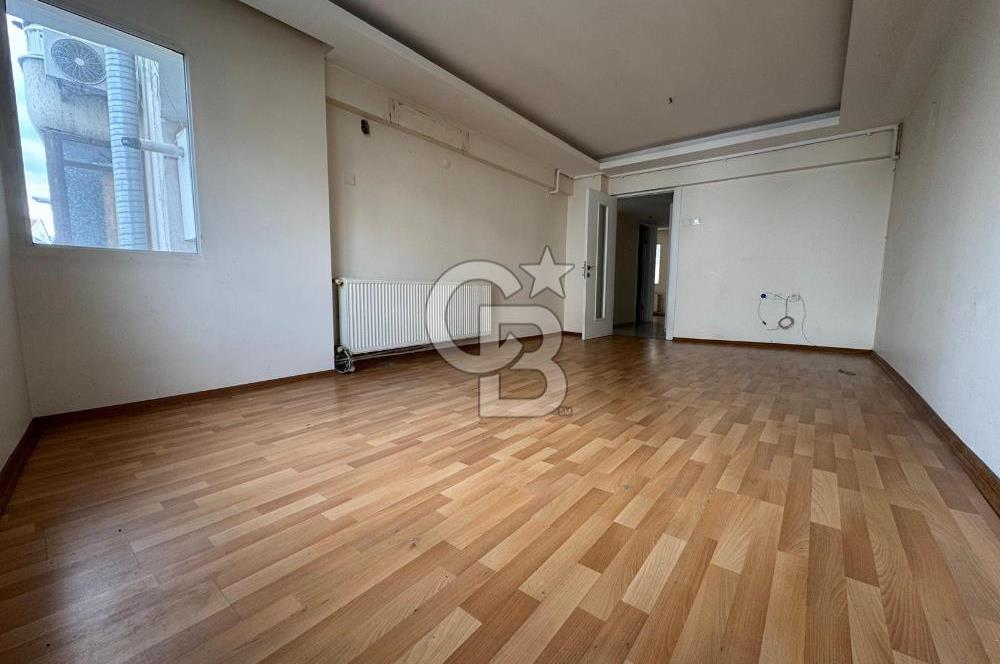 Bostanlı Gastronomi Sokağı'nda Kiralık 2+1 Daire