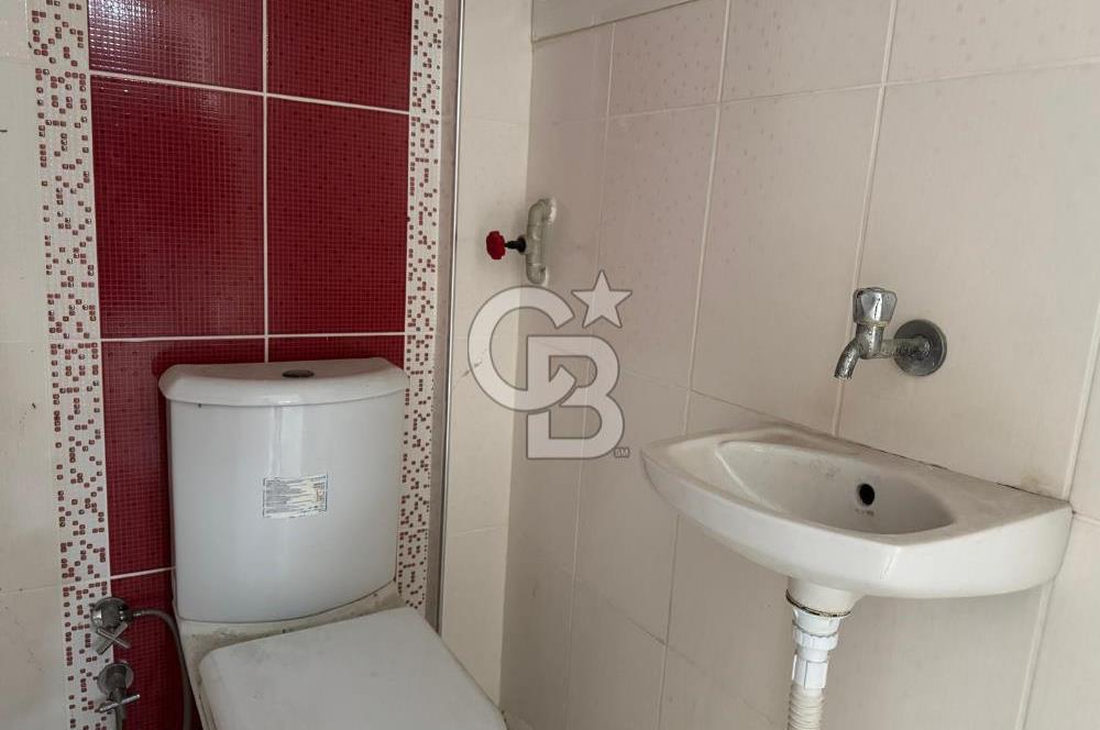 Bostanlı Gastronomi Sokağı'nda Kiralık 2+1 Daire