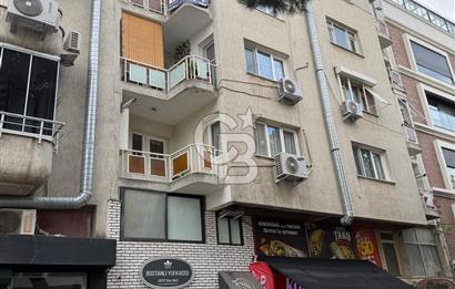 Bostanlı Gastronomi Sokağı'nda Kiralık 2+1 Daire