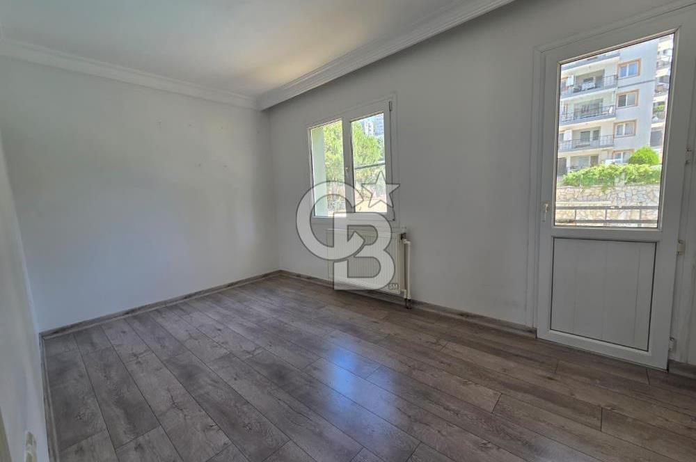 Narlıderede Deniz Manzaralı Site içi Havuzlu Otoparklı Daire