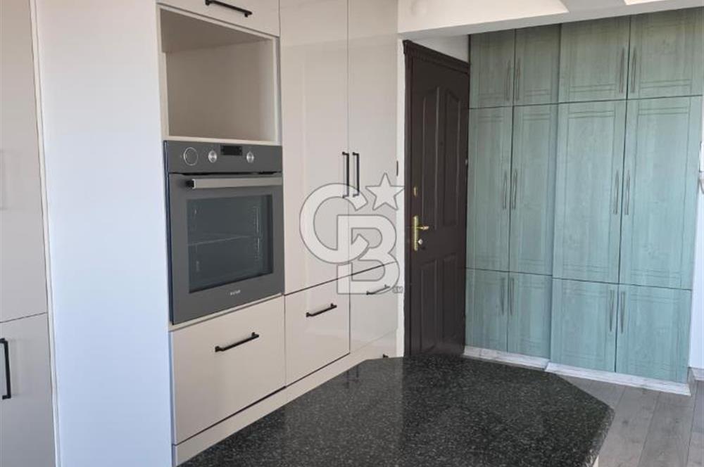 Narlıderede Deniz Manzaralı Site içi Havuzlu Otoparklı Daire