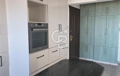 Narlıderede Deniz Manzaralı Site içi Havuzlu Otoparklı Daire