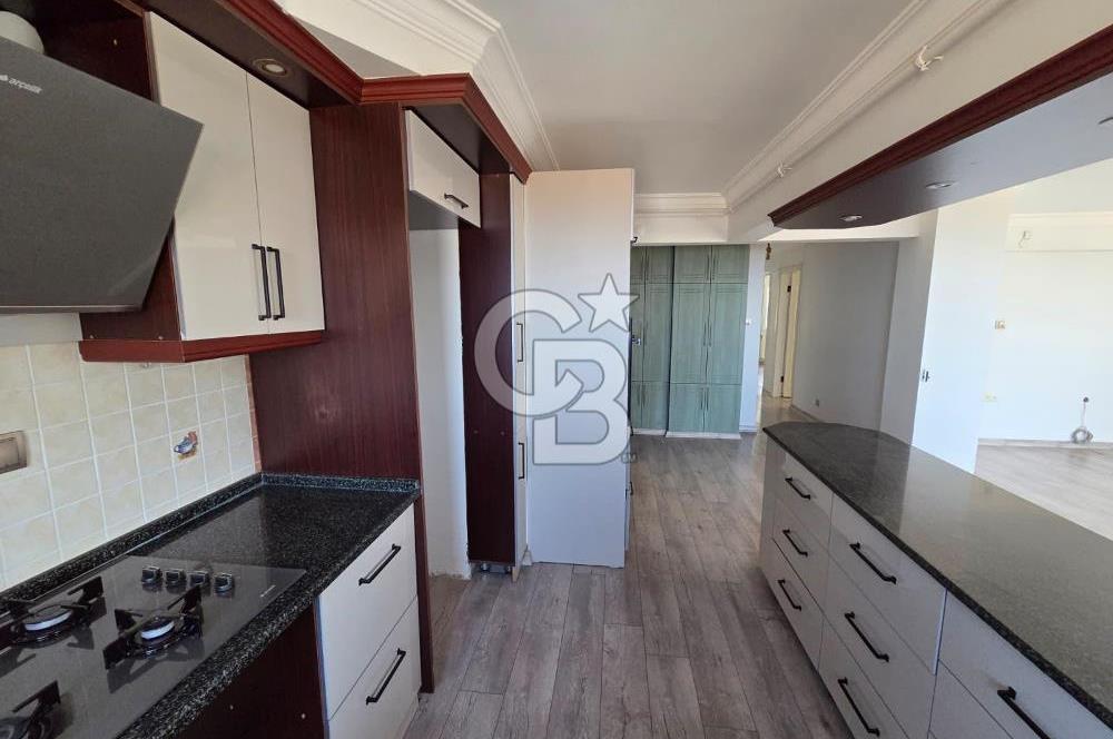 Narlıderede Deniz Manzaralı Site içi Havuzlu Otoparklı Daire