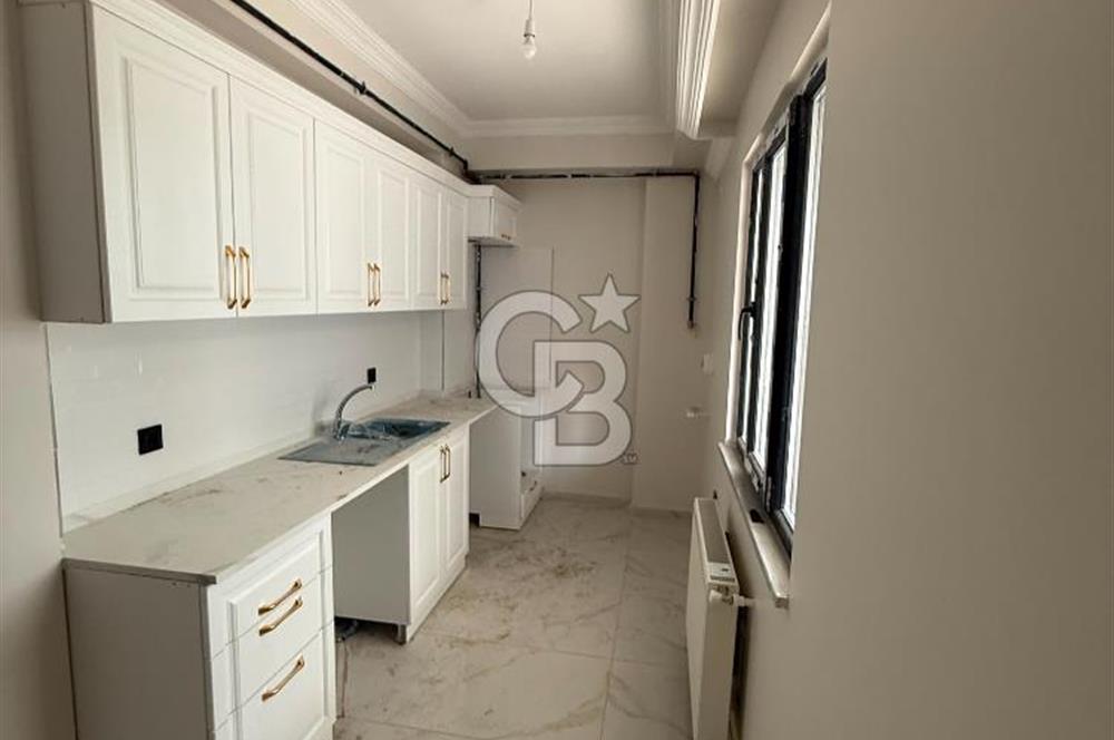 TAŞOLUK YEŞİL CAMİ YAKINI OTOPARKLI VE EBEVEYN BANYOLU 3+1 DAİRE