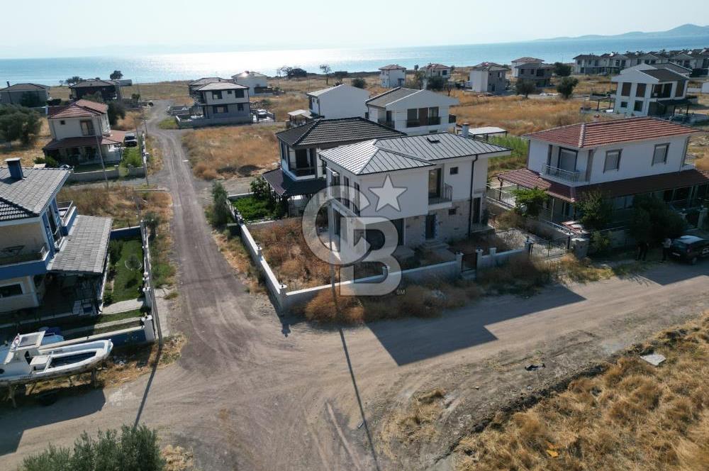Altınova’da Denize 250 Metre Mesafede Müstakil Sıfır Villa