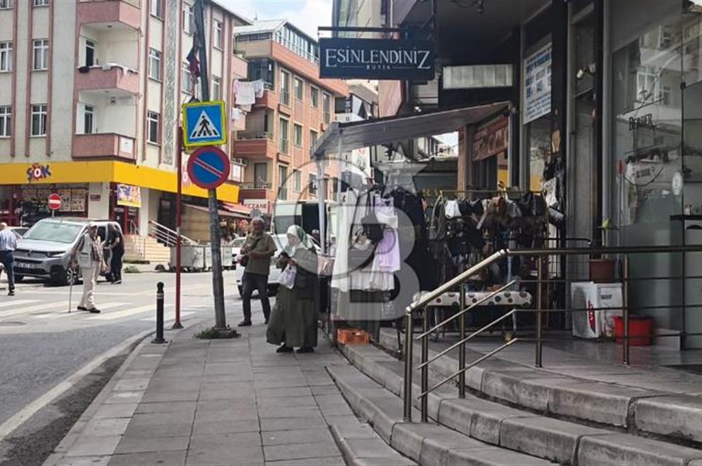 çekmeköyde 10 yılda amortismanı tamamlayan merkezi konumda köşe dükkan