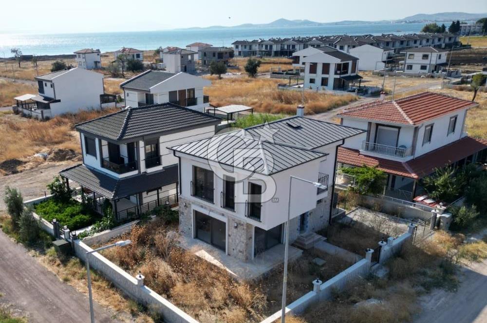 Altınova’da Denize 250 Metre Mesafede Müstakil Sıfır Villa