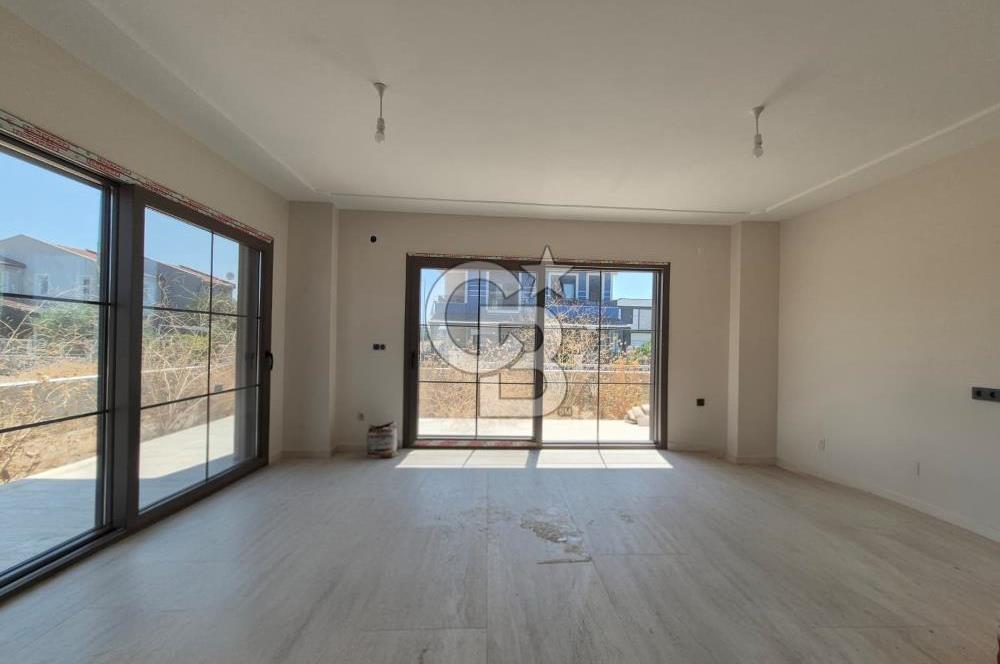Altınova’da Denize 250 Metre Mesafede Müstakil Sıfır Villa