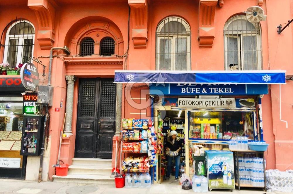 CİHANGİRDE TARİHİ CUMBALI BİNADA HAMAM&SAUNALI 1+1 SATILIK ÖZEL