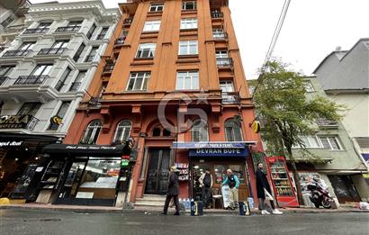 CİHANGİRDE TARİHİ CUMBALI BİNADA HAMAM&SAUNALI 1+1 SATILIK ÖZEL