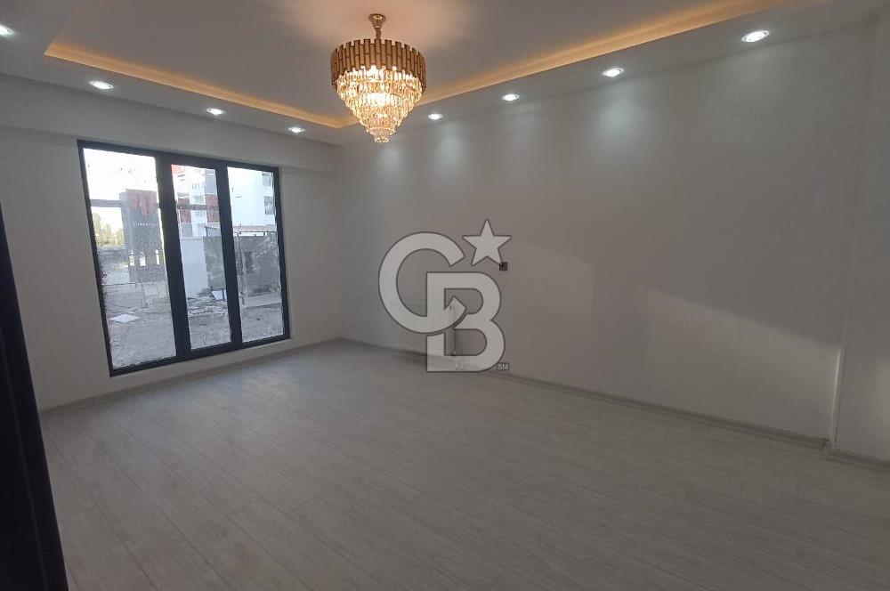 COLDWELL BANKER'den BOSTANBAŞI'nda FORE KAZIKLI SATILIK DAİRE